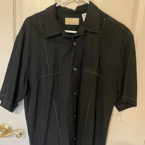 Emroidered Linen Cubavera Guayabera